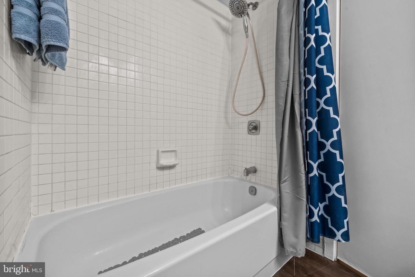 5501 SEMINARY RD #1503S, FALLS CHURCH, Virginia 22041, 1 Bedroom Bedrooms, 4 Rooms Rooms,1 BathroomBathrooms,Residential,For sale,5501 SEMINARY RD #1503S,VAFX2284700 MLS # VAFX2284700