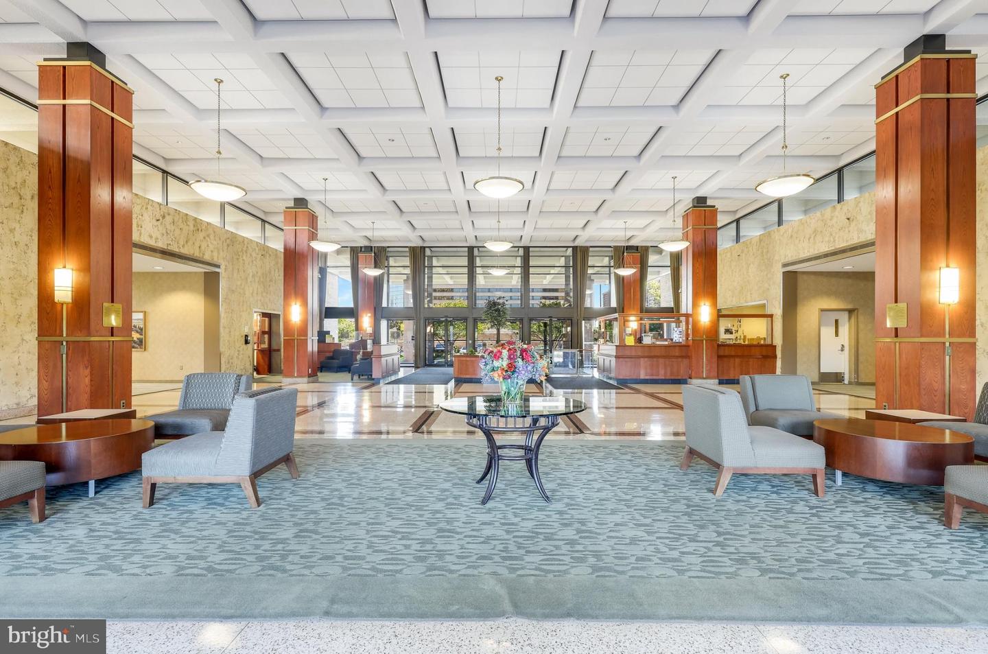 5501 SEMINARY RD #1503S, FALLS CHURCH, Virginia 22041, 1 Bedroom Bedrooms, 4 Rooms Rooms,1 BathroomBathrooms,Residential,For sale,5501 SEMINARY RD #1503S,VAFX2284700 MLS # VAFX2284700