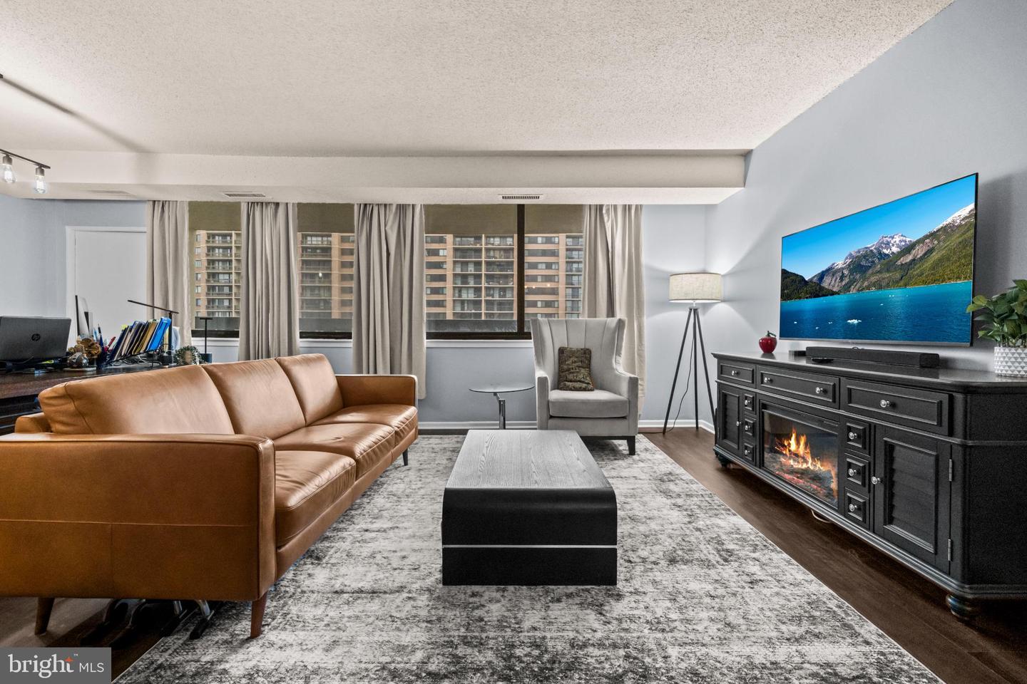 5501 SEMINARY RD #1503S, FALLS CHURCH, Virginia 22041, 1 Bedroom Bedrooms, 4 Rooms Rooms,1 BathroomBathrooms,Residential,For sale,5501 SEMINARY RD #1503S,VAFX2284700 MLS # VAFX2284700