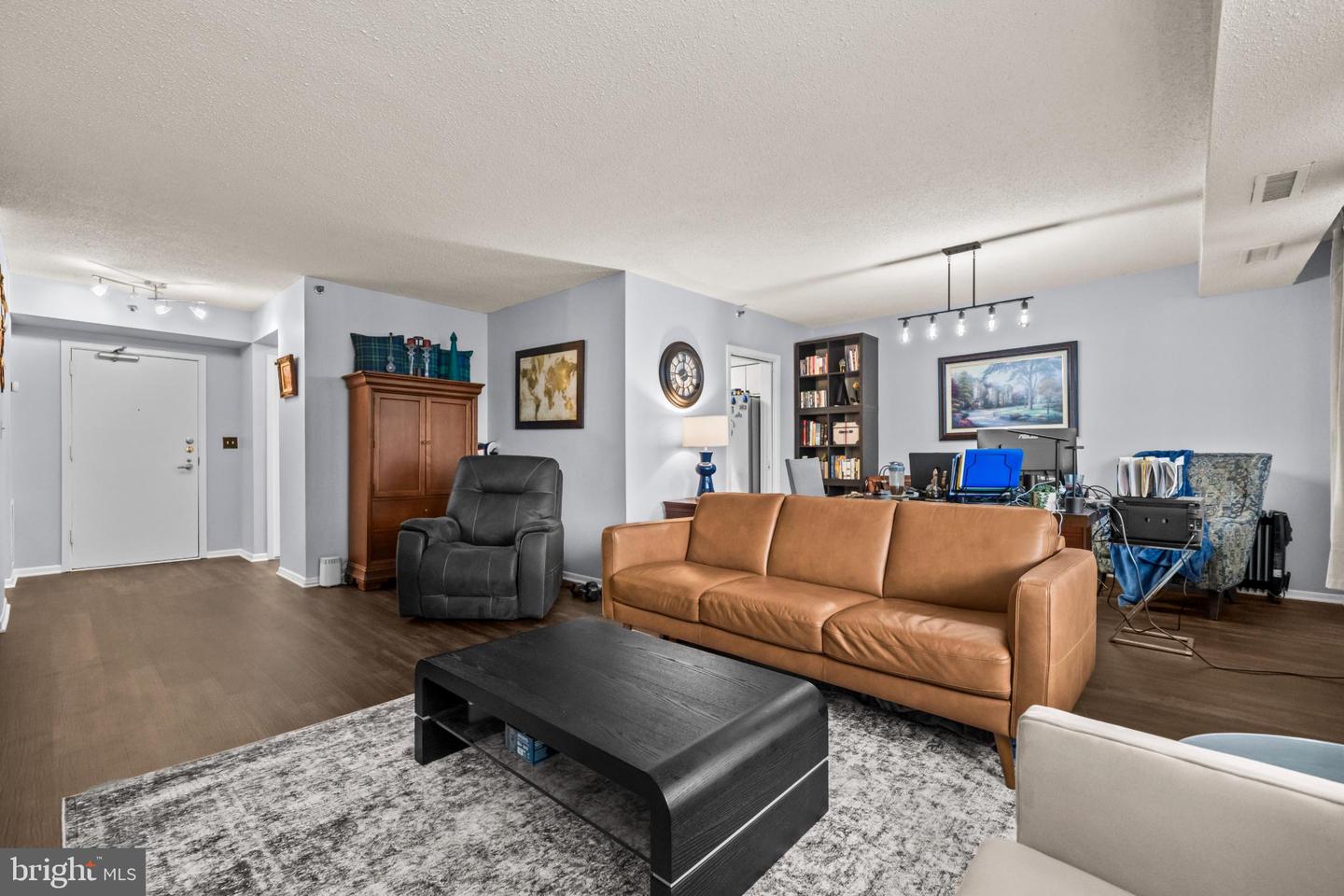 5501 SEMINARY RD #1503S, FALLS CHURCH, Virginia 22041, 1 Bedroom Bedrooms, 4 Rooms Rooms,1 BathroomBathrooms,Residential,For sale,5501 SEMINARY RD #1503S,VAFX2284700 MLS # VAFX2284700