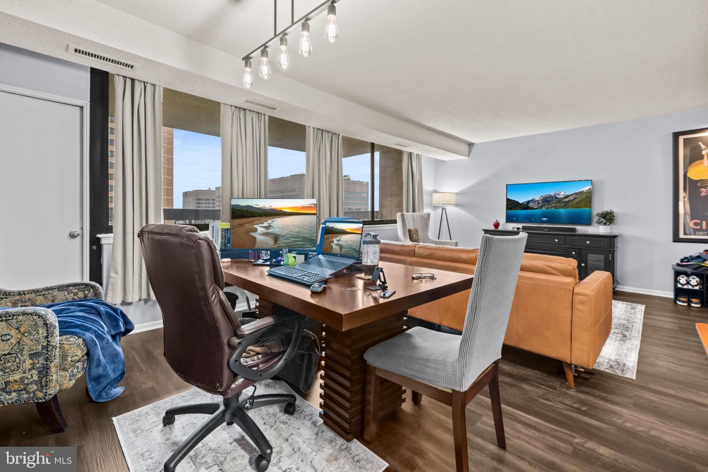 5501 SEMINARY RD #1503S, FALLS CHURCH, Virginia 22041, 1 Bedroom Bedrooms, 4 Rooms Rooms,1 BathroomBathrooms,Residential,For sale,5501 SEMINARY RD #1503S,VAFX2284700 MLS # VAFX2284700