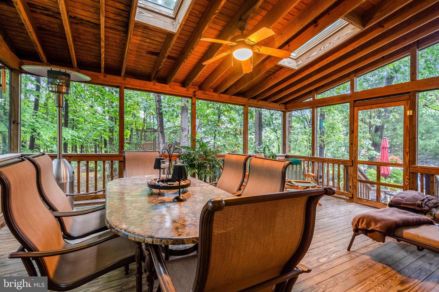 13100 ROCKPOINTE CT, CLIFTON, Virginia 20124, 4 Bedrooms Bedrooms, ,3 BathroomsBathrooms,Residential,For sale,13100 ROCKPOINTE CT,VAFX2284712 MLS # VAFX2284712