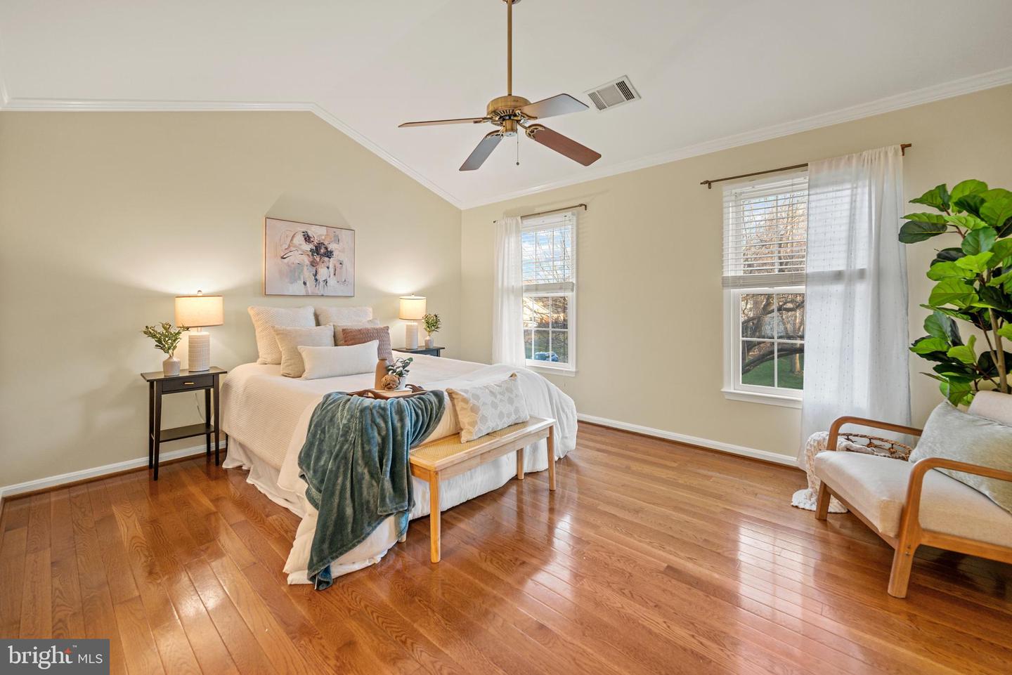 13100 ROCKPOINTE CT, CLIFTON, Virginia 20124, 4 Bedrooms Bedrooms, ,3 BathroomsBathrooms,Residential,For sale,13100 ROCKPOINTE CT,VAFX2284712 MLS # VAFX2284712