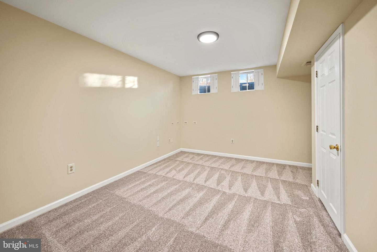 13100 ROCKPOINTE CT, CLIFTON, Virginia 20124, 4 Bedrooms Bedrooms, ,3 BathroomsBathrooms,Residential,For sale,13100 ROCKPOINTE CT,VAFX2284712 MLS # VAFX2284712