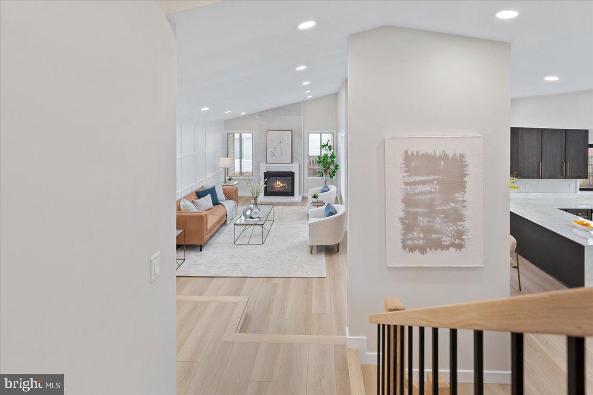 123 HILLSDALE DR, STERLING, Virginia 20164, 4 Bedrooms Bedrooms, ,2 BathroomsBathrooms,Residential,For sale,123 HILLSDALE DR,VALO2113546 MLS # VALO2113546