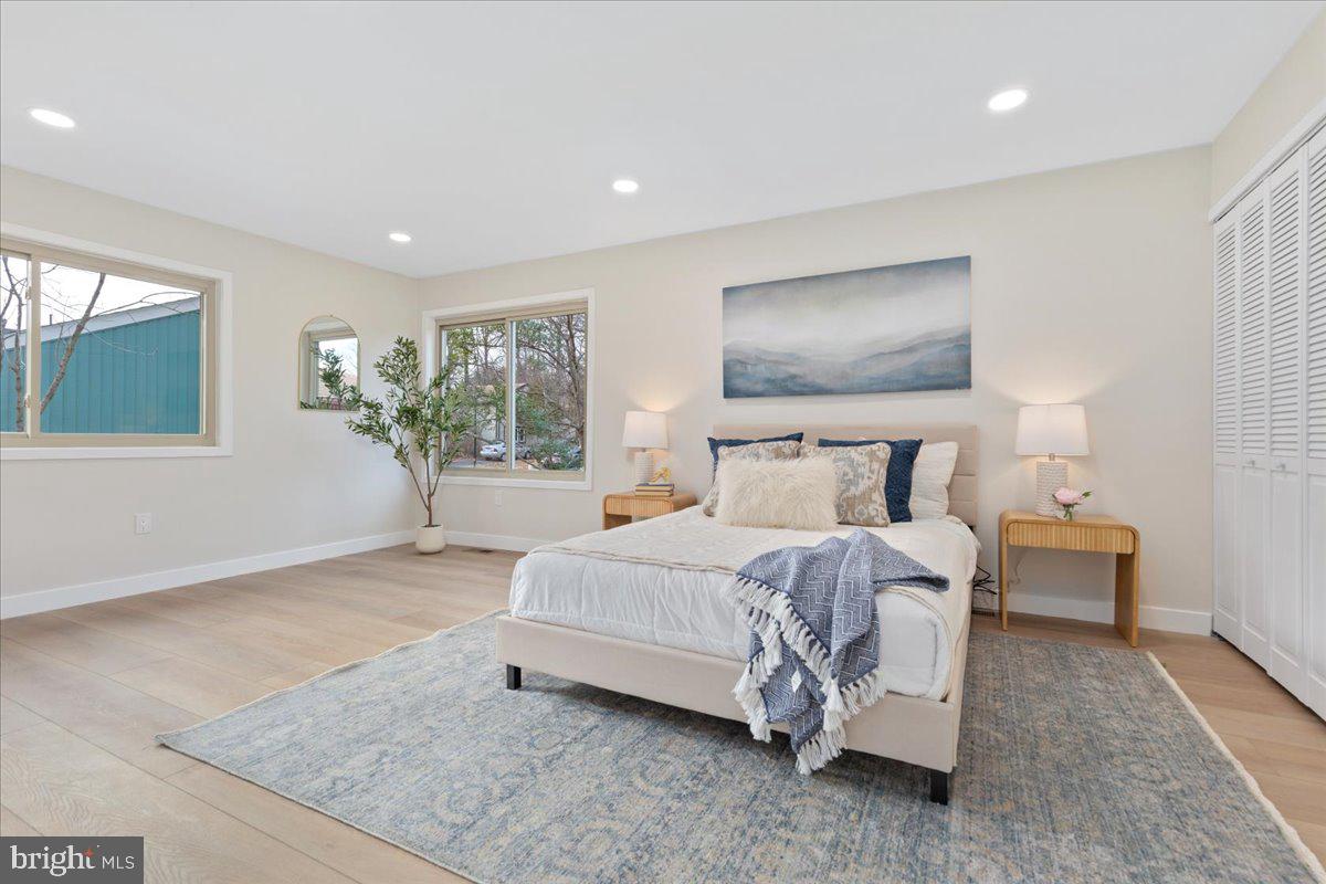 123 HILLSDALE DR, STERLING, Virginia 20164, 4 Bedrooms Bedrooms, ,2 BathroomsBathrooms,Residential,For sale,123 HILLSDALE DR,VALO2113546 MLS # VALO2113546