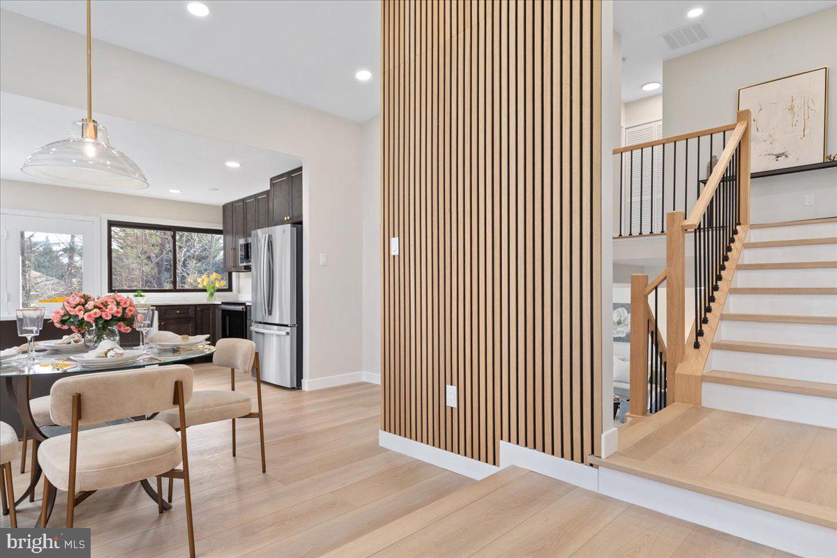 123 HILLSDALE DR, STERLING, Virginia 20164, 4 Bedrooms Bedrooms, ,2 BathroomsBathrooms,Residential,For sale,123 HILLSDALE DR,VALO2113546 MLS # VALO2113546