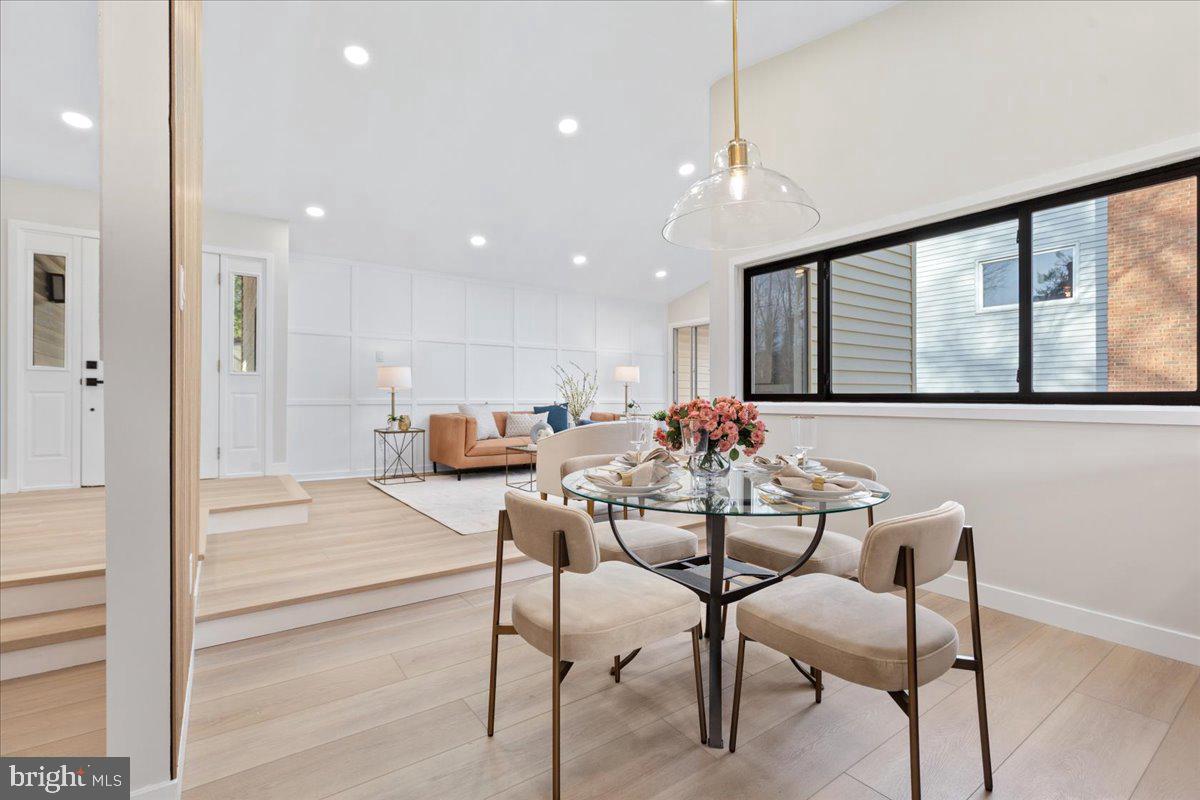 123 HILLSDALE DR, STERLING, Virginia 20164, 4 Bedrooms Bedrooms, ,2 BathroomsBathrooms,Residential,For sale,123 HILLSDALE DR,VALO2113546 MLS # VALO2113546