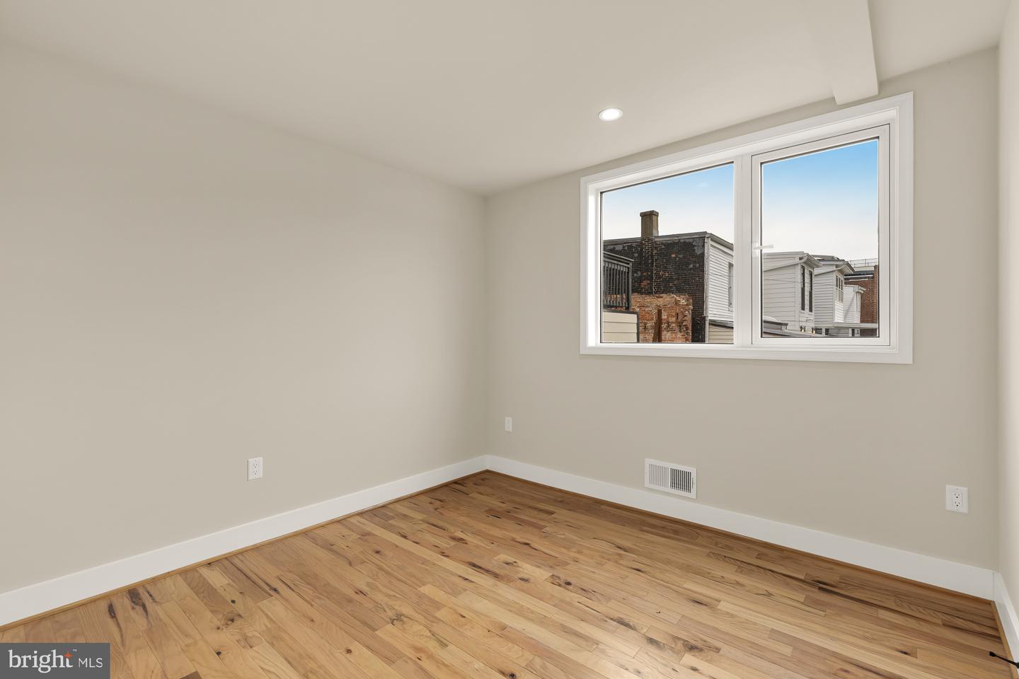 3646 13TH ST NW #3, WASHINGTON, District Of Columbia 20010, 4 Bedrooms Bedrooms, ,2 BathroomsBathrooms,Residential,For sale,3646 13TH ST NW #3,DCDC2240338 MLS # DCDC2240338