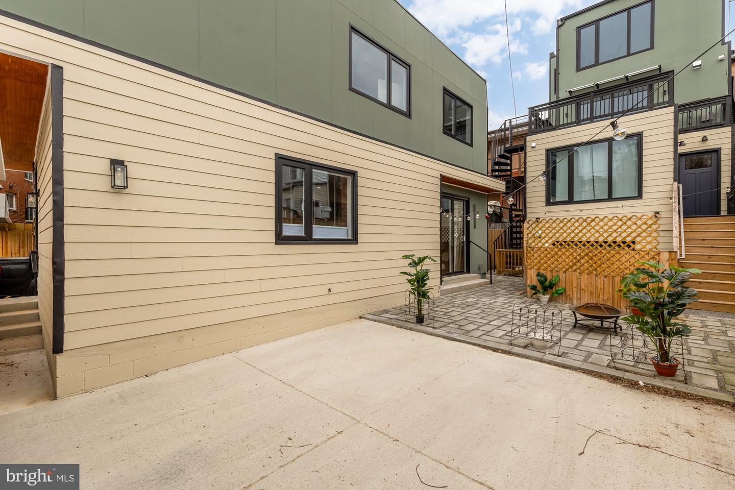 3646 13TH ST NW #3, WASHINGTON, District Of Columbia 20010, 4 Bedrooms Bedrooms, ,2 BathroomsBathrooms,Residential,For sale,3646 13TH ST NW #3,DCDC2240338 MLS # DCDC2240338