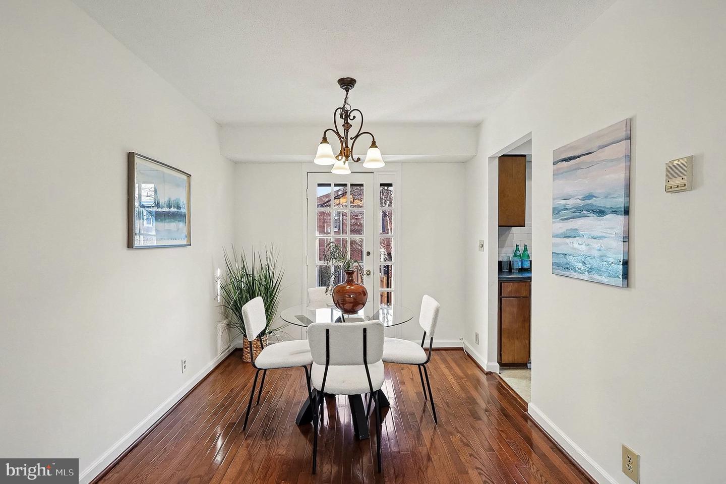 4810 29TH ST S #B1, ARLINGTON, Virginia 22206, 2 Bedrooms Bedrooms, ,1 BathroomBathrooms,Residential,For sale,4810 29TH ST S #B1,VAAR2067482 MLS # VAAR2067482