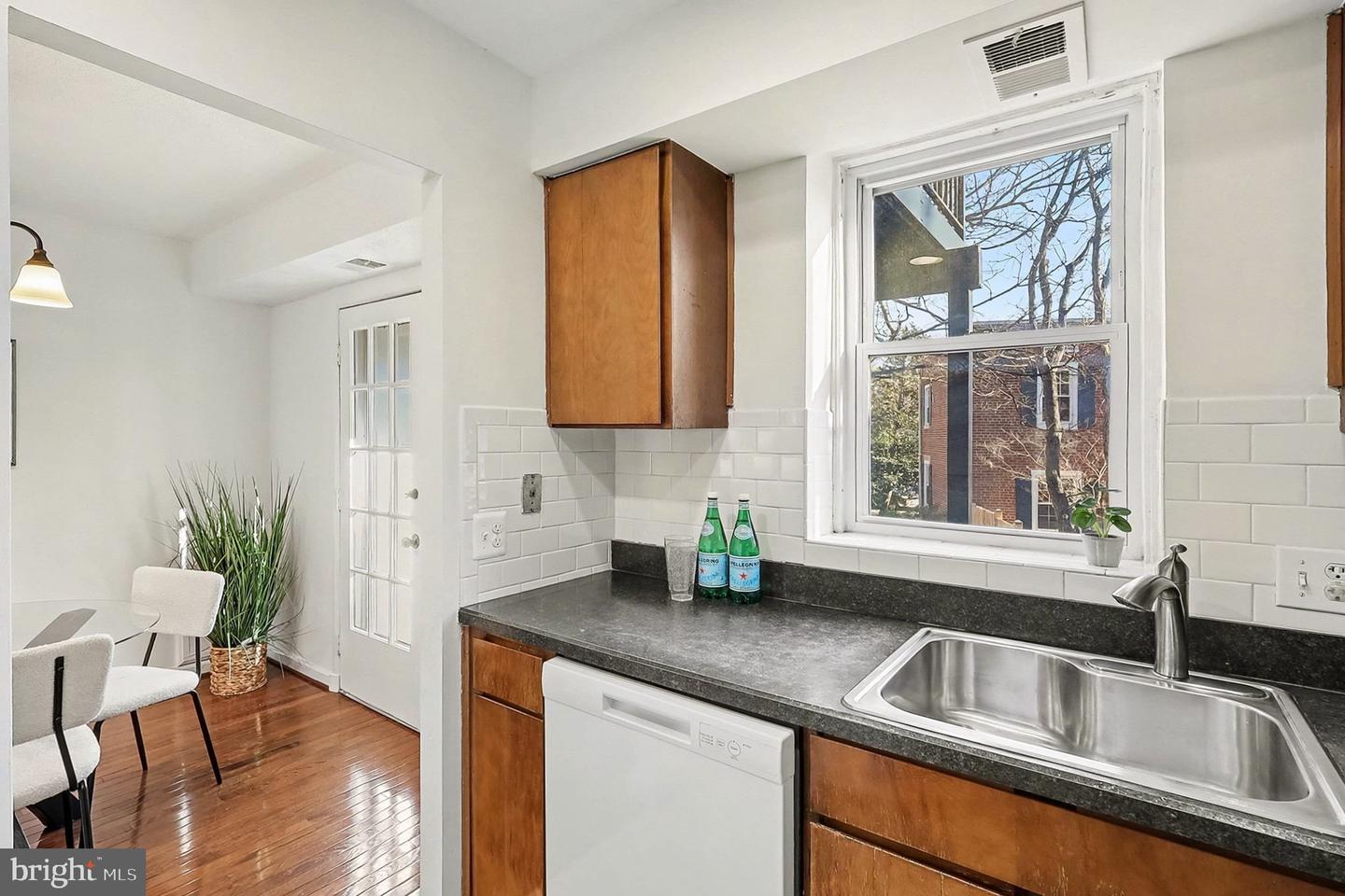 4810 29TH ST S #B1, ARLINGTON, Virginia 22206, 2 Bedrooms Bedrooms, ,1 BathroomBathrooms,Residential,For sale,4810 29TH ST S #B1,VAAR2067482 MLS # VAAR2067482