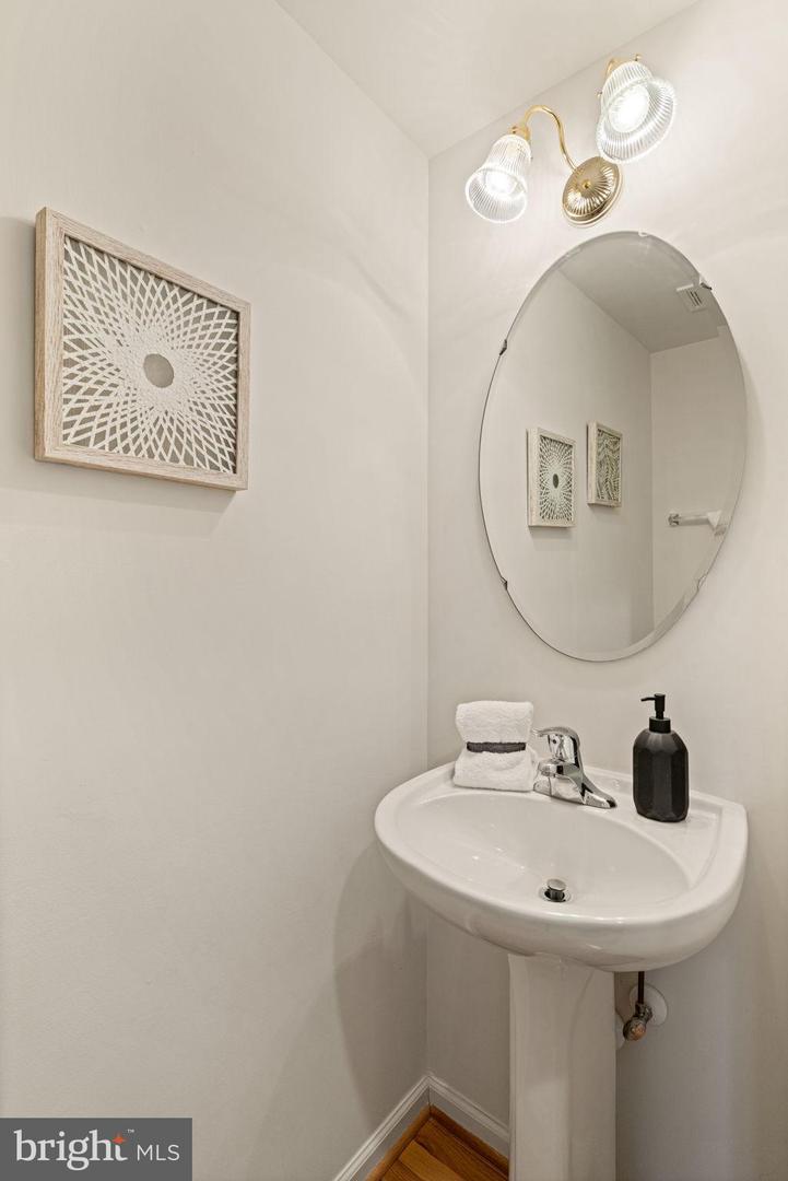 44424 LIVONIA TER, ASHBURN, Virginia 20147, 3 Bedrooms Bedrooms, 13 Rooms Rooms,3 BathroomsBathrooms,Residential,For sale,44424 LIVONIA TER,VALO2113568 MLS # VALO2113568