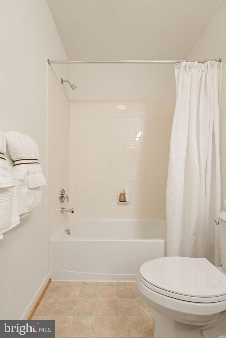 44424 LIVONIA TER, ASHBURN, Virginia 20147, 3 Bedrooms Bedrooms, 13 Rooms Rooms,3 BathroomsBathrooms,Residential,For sale,44424 LIVONIA TER,VALO2113568 MLS # VALO2113568