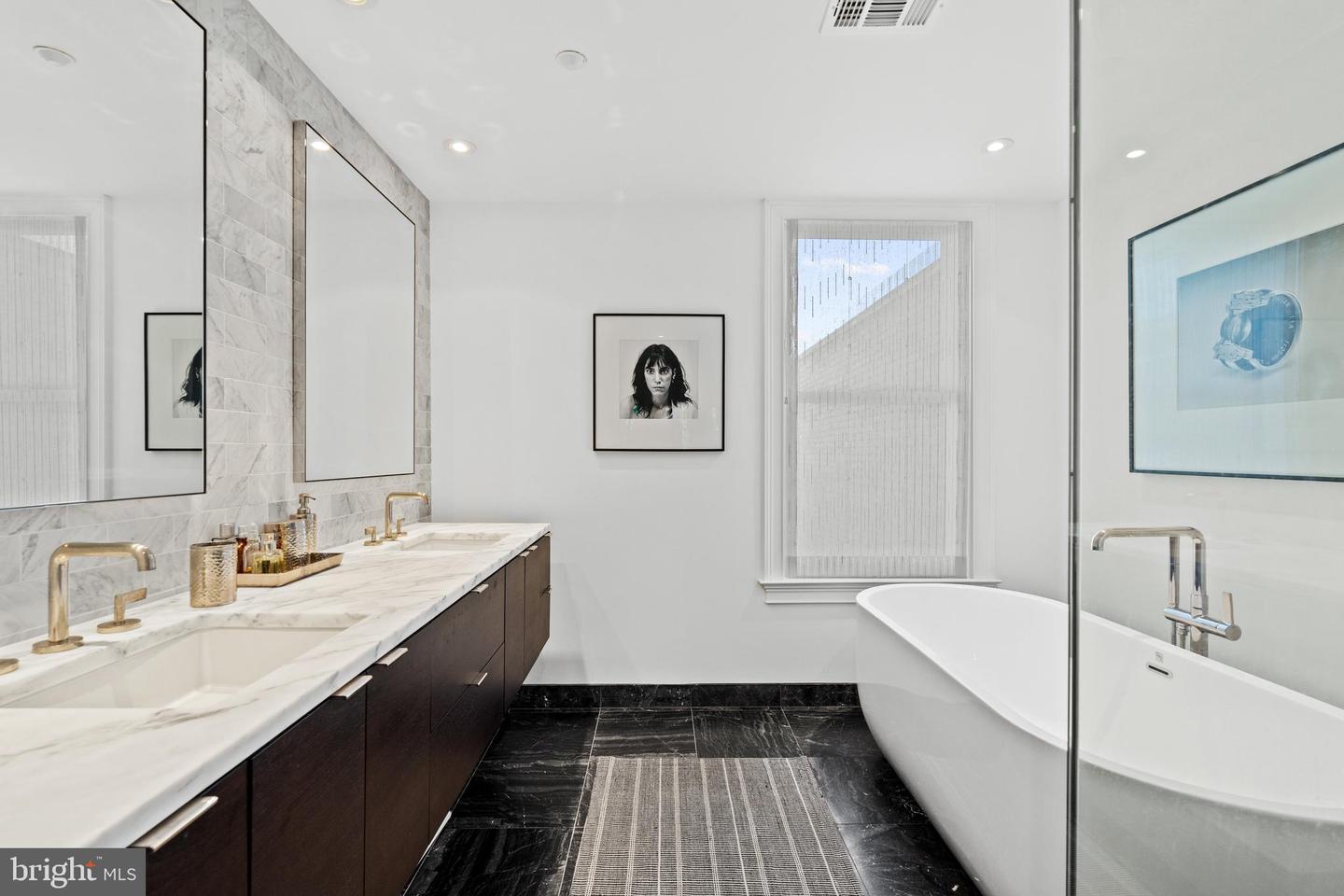 1341 Q ST NW #B, WASHINGTON, District Of Columbia 20009, 2 Bedrooms Bedrooms, ,2 BathroomsBathrooms,Residential,For sale,1341 Q ST NW #B,DCDC2240398 MLS # DCDC2240398