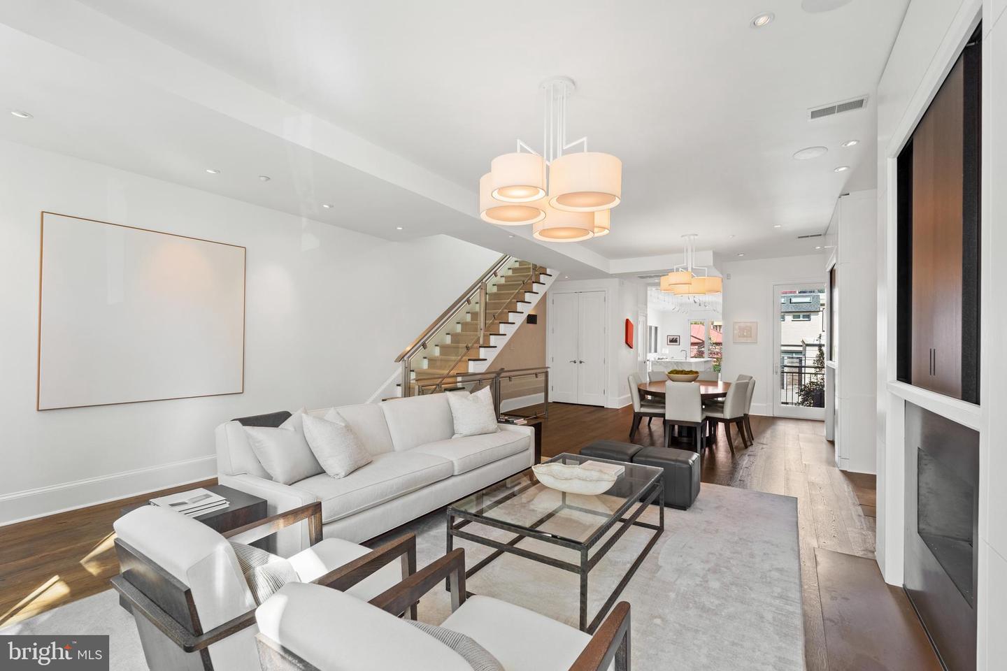 1341 Q ST NW #B, WASHINGTON, District Of Columbia 20009, 2 Bedrooms Bedrooms, ,2 BathroomsBathrooms,Residential,For sale,1341 Q ST NW #B,DCDC2240398 MLS # DCDC2240398