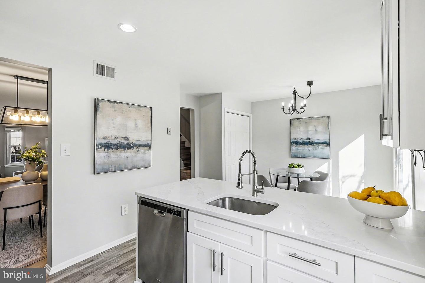 44102 GALA CIR, ASHBURN, Virginia 20147, 3 Bedrooms Bedrooms, ,2 BathroomsBathrooms,Residential,For sale,44102 GALA CIR,VALO2113580 MLS # VALO2113580