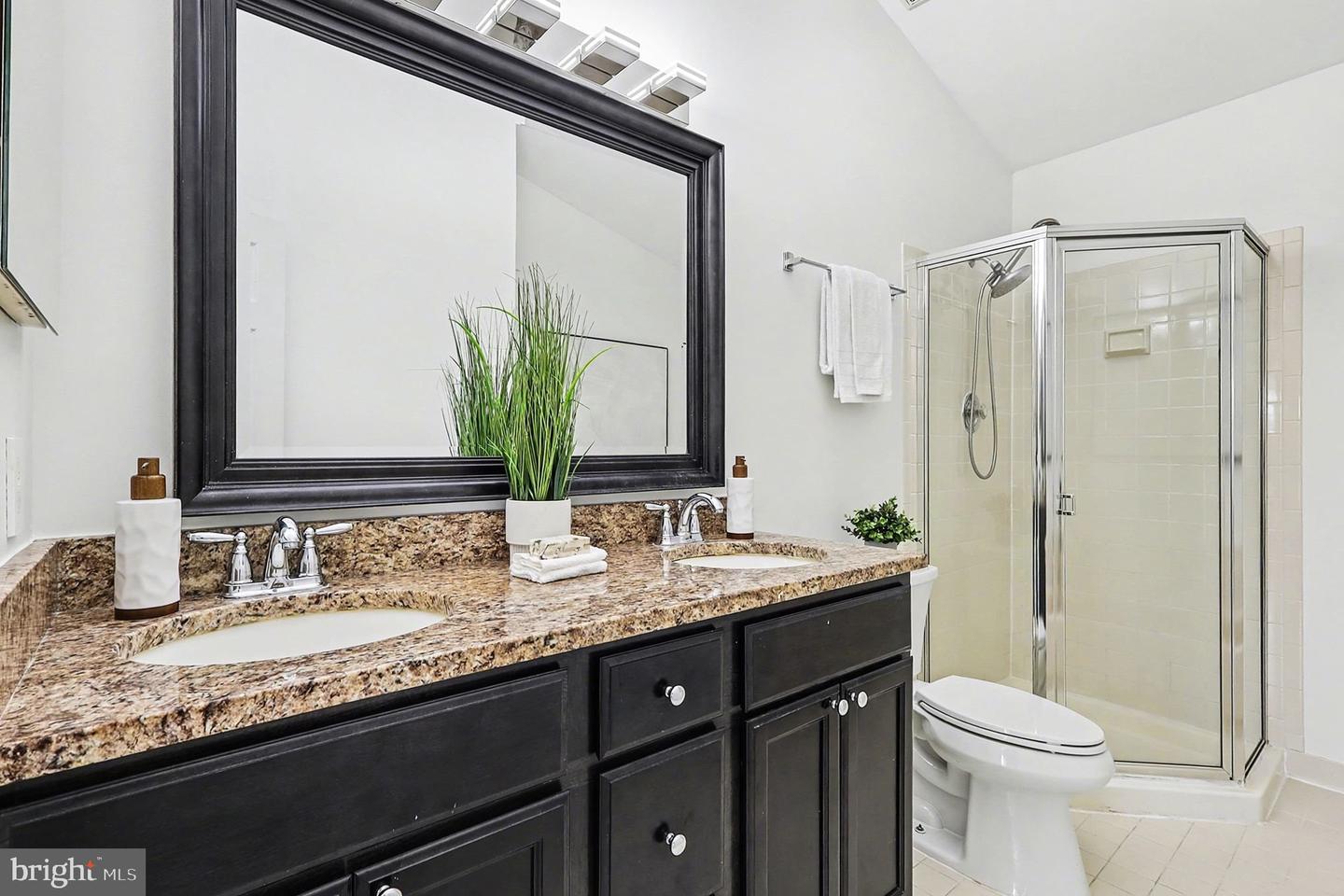 44102 GALA CIR, ASHBURN, Virginia 20147, 3 Bedrooms Bedrooms, ,2 BathroomsBathrooms,Residential,For sale,44102 GALA CIR,VALO2113580 MLS # VALO2113580