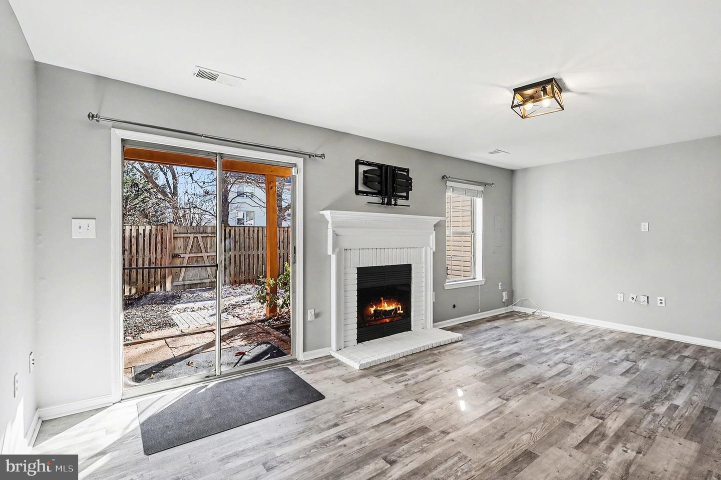 44102 GALA CIR, ASHBURN, Virginia 20147, 3 Bedrooms Bedrooms, ,2 BathroomsBathrooms,Residential,For sale,44102 GALA CIR,VALO2113580 MLS # VALO2113580