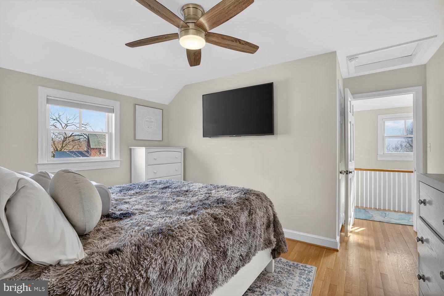 4700 2ND ST N, ARLINGTON, Virginia 22203, 3 Bedrooms Bedrooms, ,2 BathroomsBathrooms,Residential,For sale,4700 2ND ST N,VAAR2067516 MLS # VAAR2067516