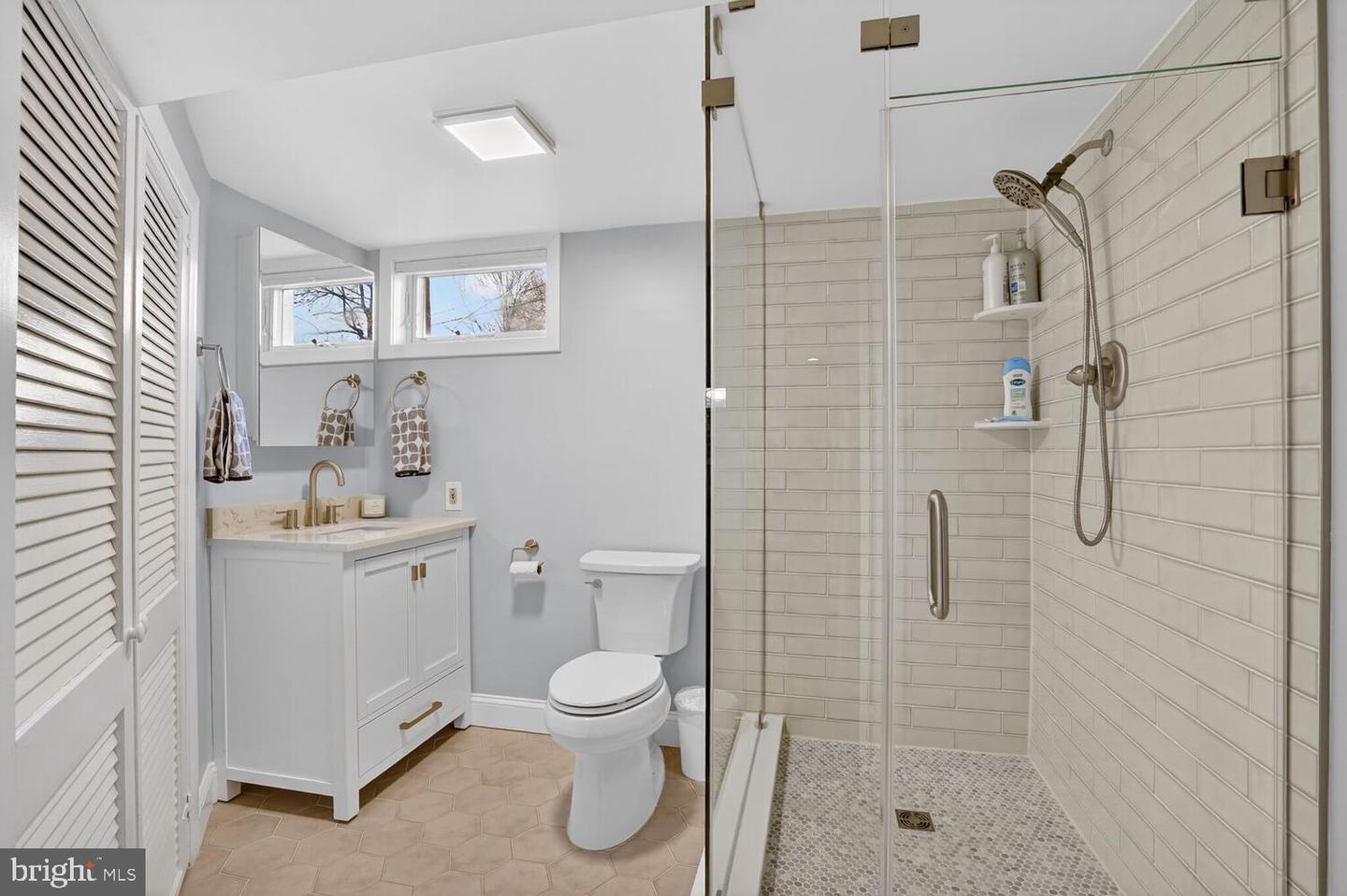 4700 2ND ST N, ARLINGTON, Virginia 22203, 3 Bedrooms Bedrooms, ,2 BathroomsBathrooms,Residential,For sale,4700 2ND ST N,VAAR2067516 MLS # VAAR2067516