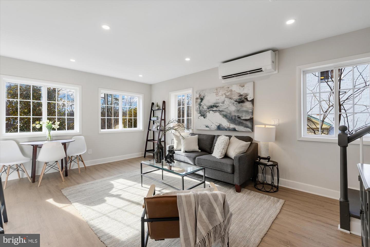 3254 GUNSTON RD, ALEXANDRIA, Virginia 22302, 2 Bedrooms Bedrooms, ,1 BathroomBathrooms,Residential,For sale,3254 GUNSTON RD,VAAX2052992 MLS # VAAX2052992