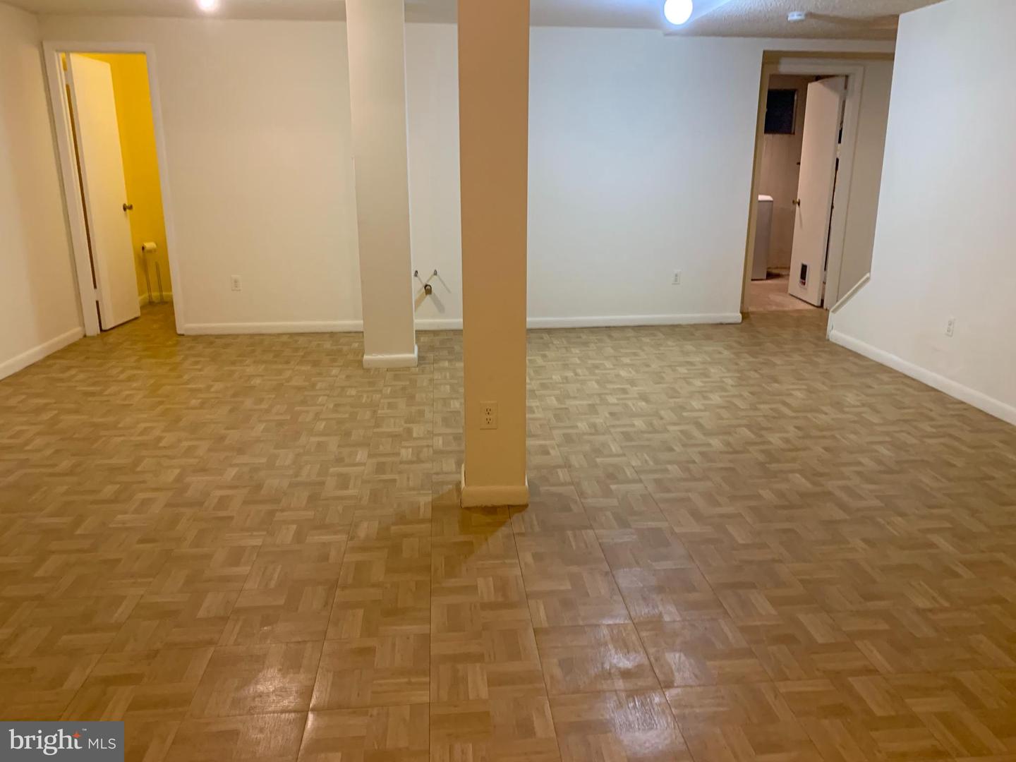 11854 S LAKES CT, RESTON, Virginia 20191, 3 Bedrooms Bedrooms, ,2 BathroomsBathrooms,Residential,For sale,11854 S LAKES CT,VAFX2284898 MLS # VAFX2284898