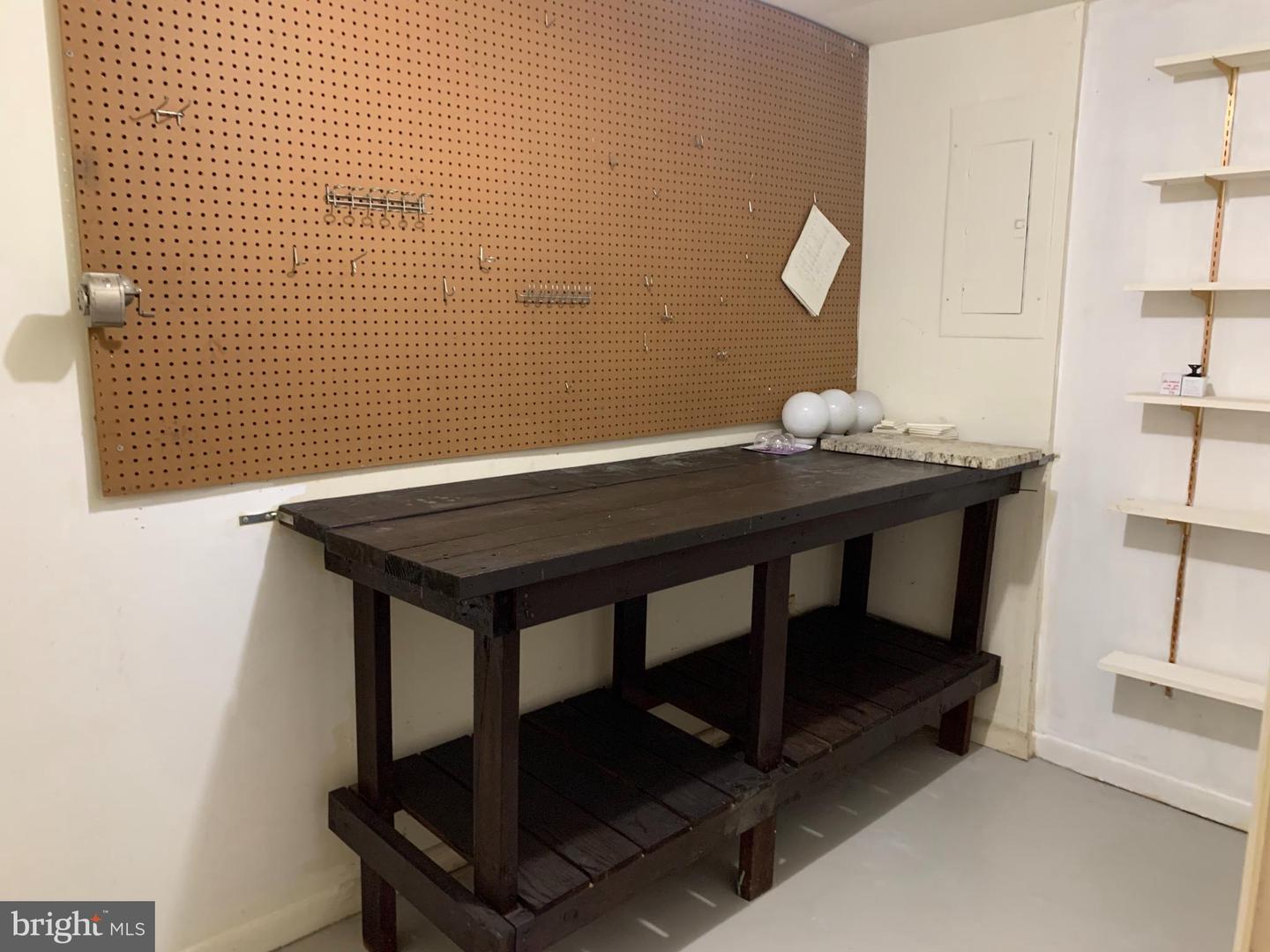 11854 S LAKES CT, RESTON, Virginia 20191, 3 Bedrooms Bedrooms, ,2 BathroomsBathrooms,Residential,For sale,11854 S LAKES CT,VAFX2284898 MLS # VAFX2284898