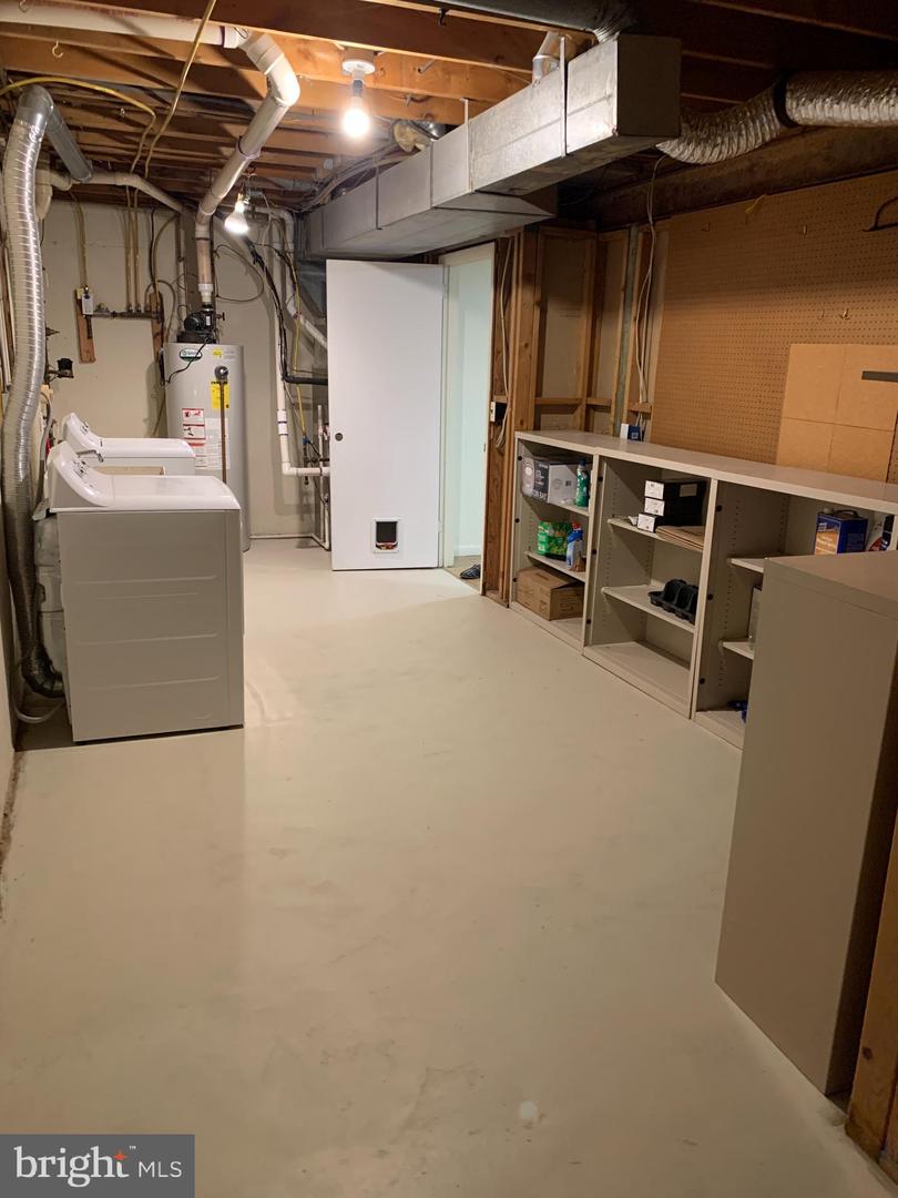 11854 S LAKES CT, RESTON, Virginia 20191, 3 Bedrooms Bedrooms, ,2 BathroomsBathrooms,Residential,For sale,11854 S LAKES CT,VAFX2284898 MLS # VAFX2284898