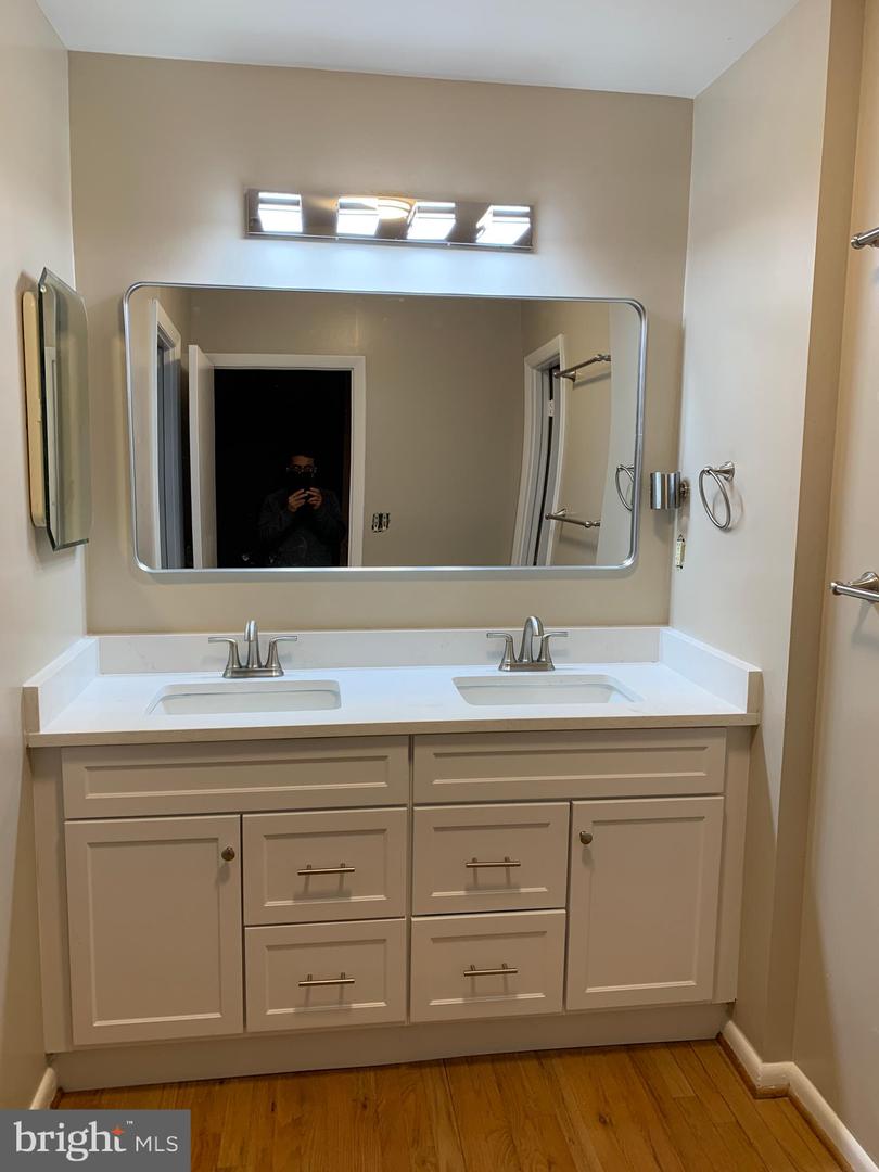 11854 S LAKES CT, RESTON, Virginia 20191, 3 Bedrooms Bedrooms, ,2 BathroomsBathrooms,Residential,For sale,11854 S LAKES CT,VAFX2284898 MLS # VAFX2284898