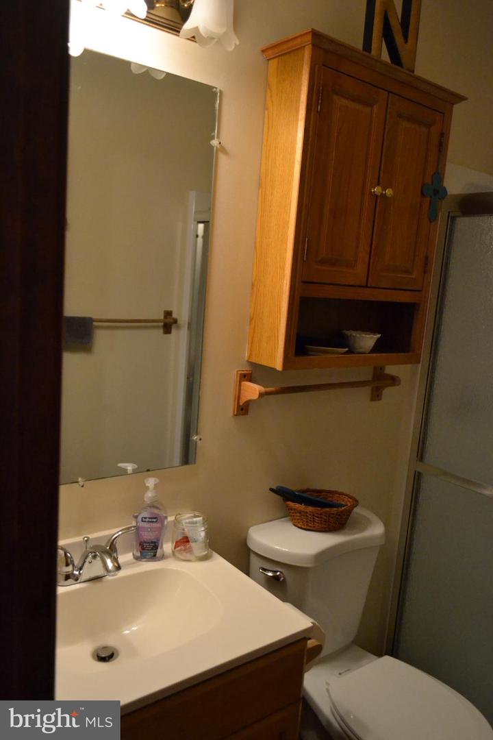 315 AZALIA DR, FREDERICKSBURG, Virginia 22408, 3 Bedrooms Bedrooms, 9 Rooms Rooms,2 BathroomsBathrooms,Residential,For sale,315 AZALIA DR,VASP2038514 MLS # VASP2038514