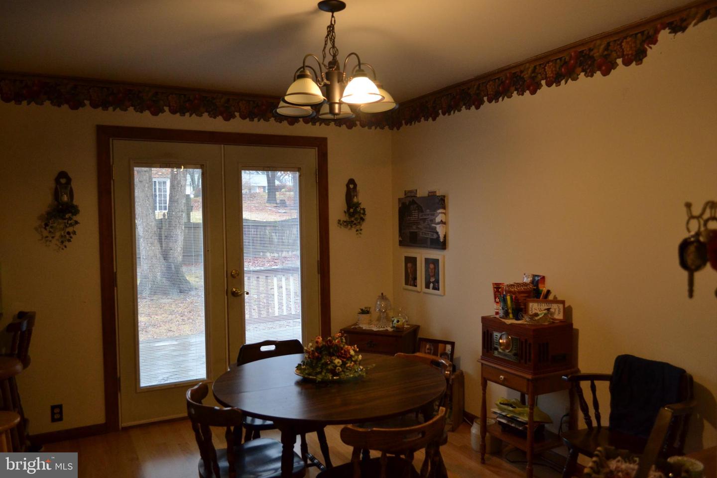 315 AZALIA DR, FREDERICKSBURG, Virginia 22408, 3 Bedrooms Bedrooms, 9 Rooms Rooms,2 BathroomsBathrooms,Residential,For sale,315 AZALIA DR,VASP2038514 MLS # VASP2038514