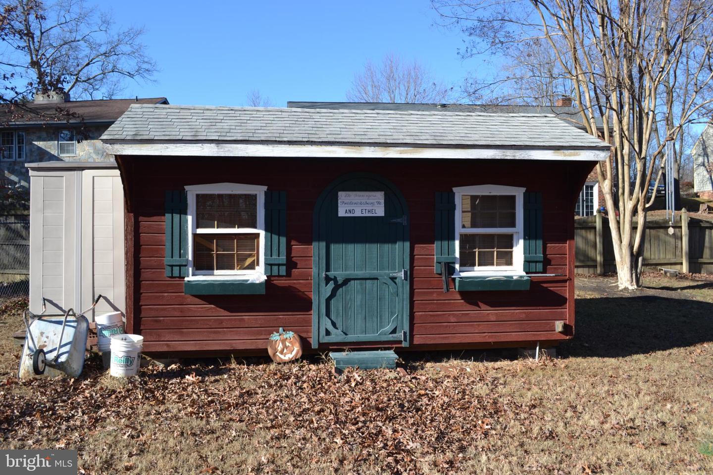 315 AZALIA DR, FREDERICKSBURG, Virginia 22408, 3 Bedrooms Bedrooms, 9 Rooms Rooms,2 BathroomsBathrooms,Residential,For sale,315 AZALIA DR,VASP2038514 MLS # VASP2038514