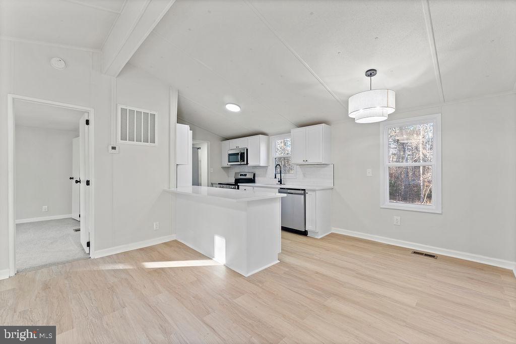 71 WHITE PINE LN, GORDONSVILLE, Virginia 22942, 3 Bedrooms Bedrooms, ,2 BathroomsBathrooms,Residential,For sale,71 WHITE PINE LN,VALA2009118 MLS # VALA2009118