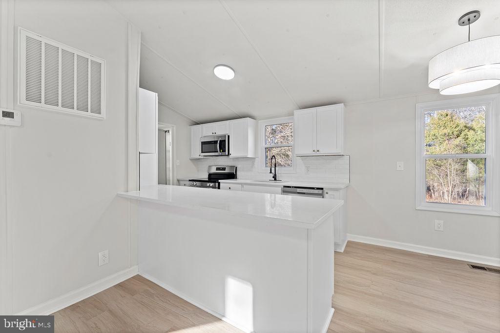 71 WHITE PINE LN, GORDONSVILLE, Virginia 22942, 3 Bedrooms Bedrooms, ,2 BathroomsBathrooms,Residential,For sale,71 WHITE PINE LN,VALA2009118 MLS # VALA2009118