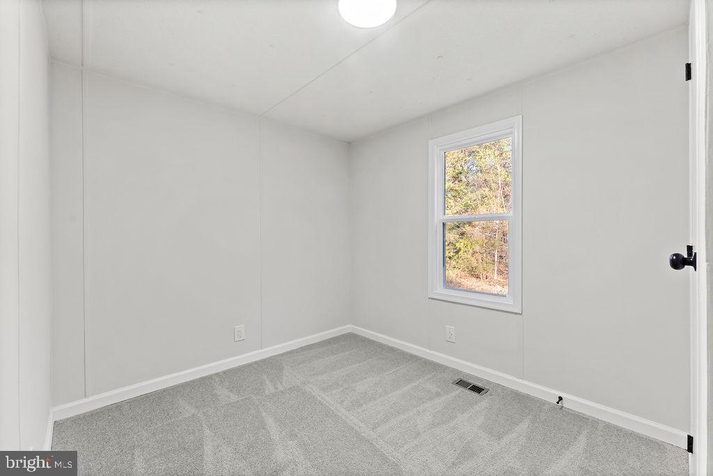 71 WHITE PINE LN, GORDONSVILLE, Virginia 22942, 3 Bedrooms Bedrooms, ,2 BathroomsBathrooms,Residential,For sale,71 WHITE PINE LN,VALA2009118 MLS # VALA2009118