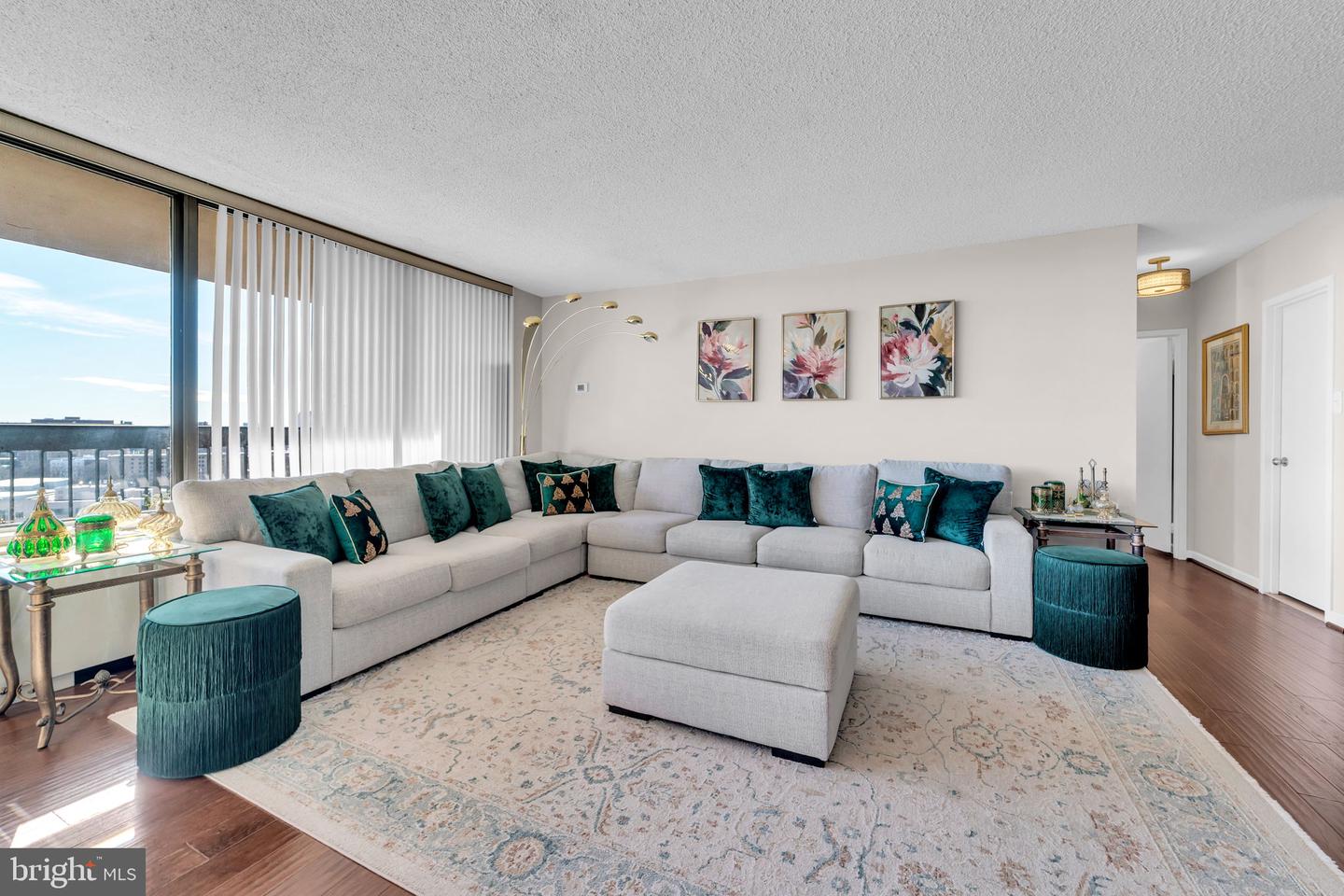 3705 S GEORGE MASON DR #1714S, FALLS CHURCH, Virginia 22041, 2 Bedrooms Bedrooms, ,2 BathroomsBathrooms,Residential,For sale,3705 S GEORGE MASON DR #1714S,VAFX2284990 MLS # VAFX2284990