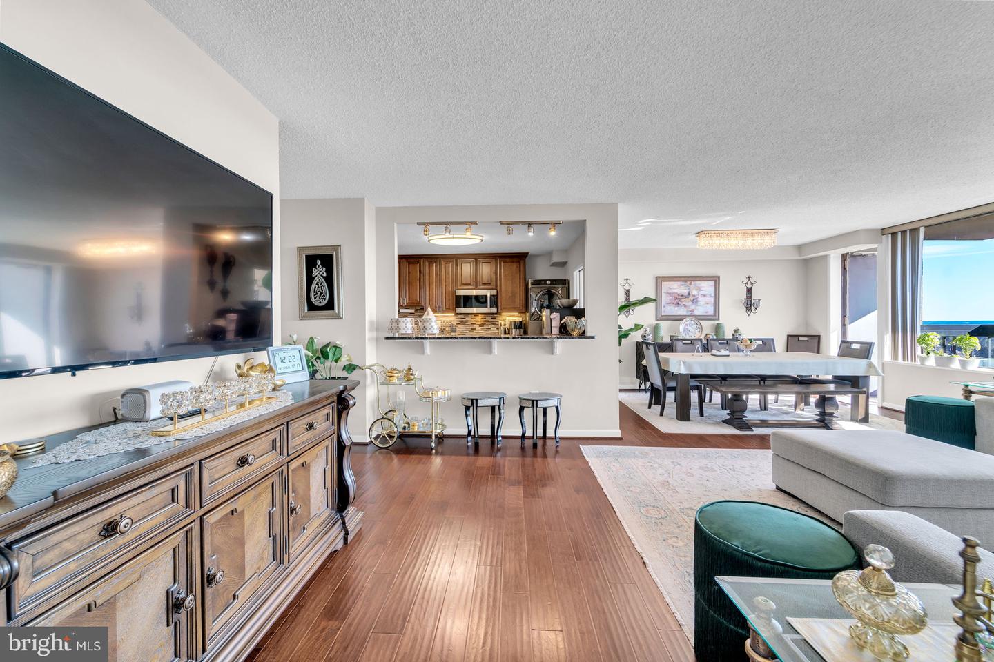 3705 S GEORGE MASON DR #1714S, FALLS CHURCH, Virginia 22041, 2 Bedrooms Bedrooms, ,2 BathroomsBathrooms,Residential,For sale,3705 S GEORGE MASON DR #1714S,VAFX2284990 MLS # VAFX2284990