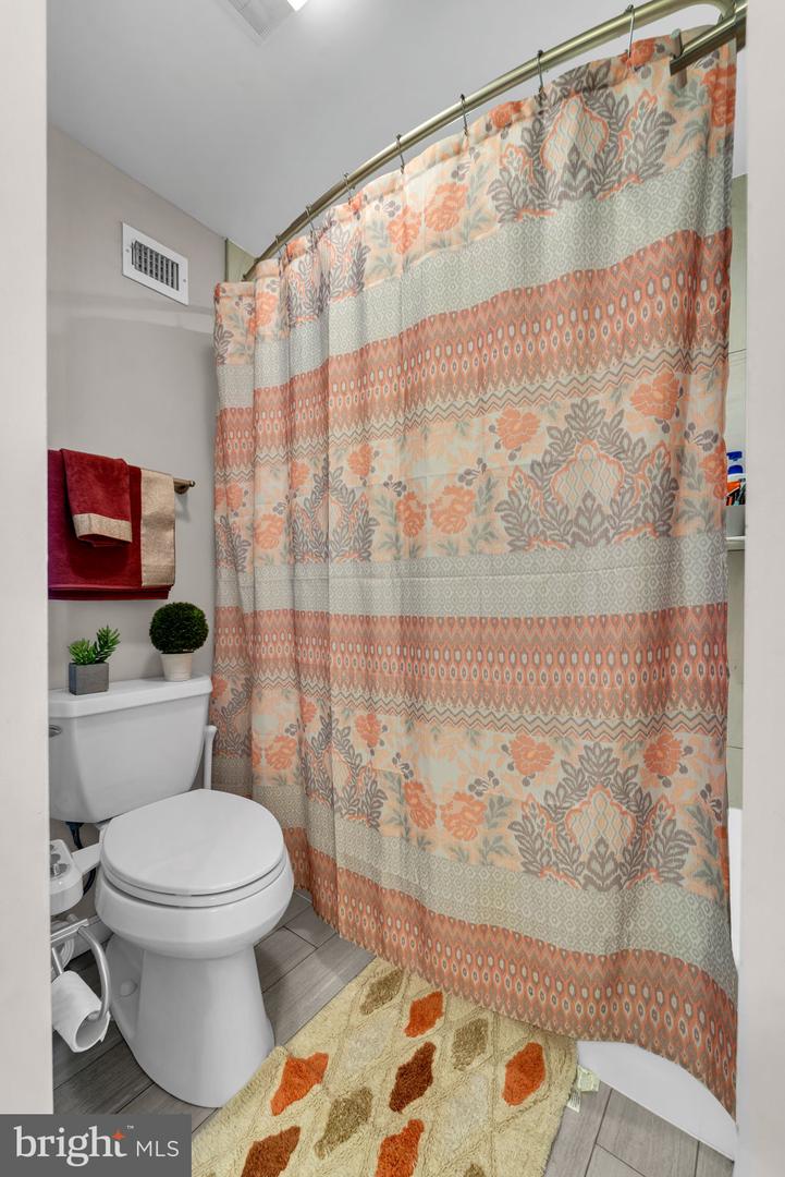 3705 S GEORGE MASON DR #1714S, FALLS CHURCH, Virginia 22041, 2 Bedrooms Bedrooms, ,2 BathroomsBathrooms,Residential,For sale,3705 S GEORGE MASON DR #1714S,VAFX2284990 MLS # VAFX2284990