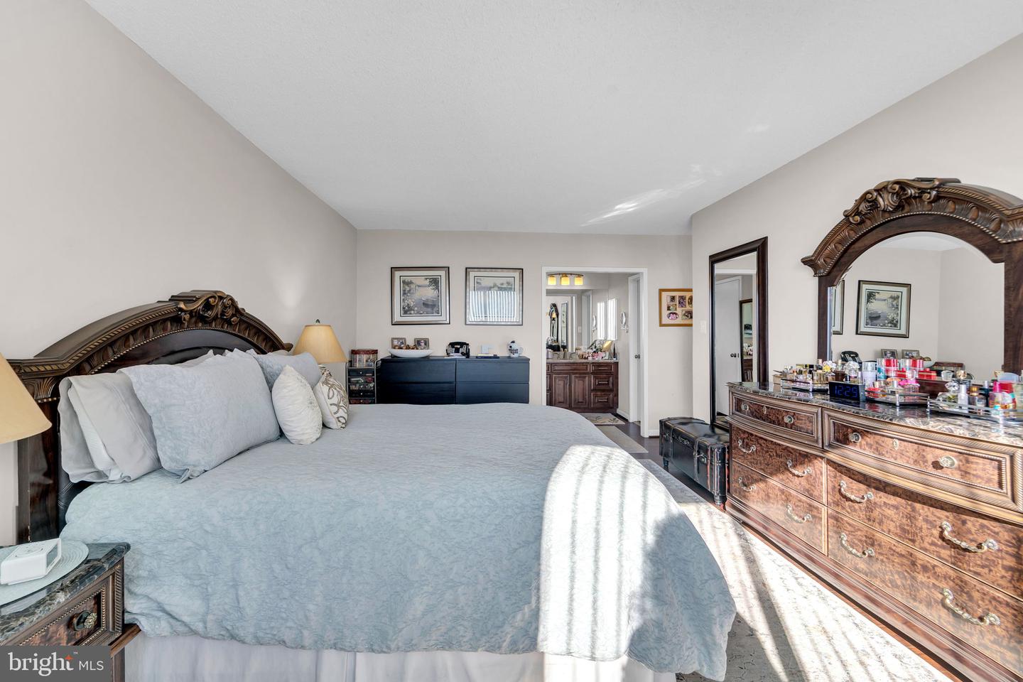 3705 S GEORGE MASON DR #1714S, FALLS CHURCH, Virginia 22041, 2 Bedrooms Bedrooms, ,2 BathroomsBathrooms,Residential,For sale,3705 S GEORGE MASON DR #1714S,VAFX2284990 MLS # VAFX2284990