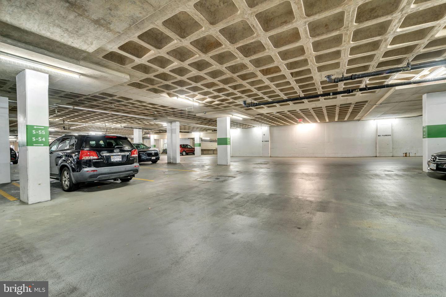 3705 S GEORGE MASON DR #1714S, FALLS CHURCH, Virginia 22041, 2 Bedrooms Bedrooms, ,2 BathroomsBathrooms,Residential,For sale,3705 S GEORGE MASON DR #1714S,VAFX2284990 MLS # VAFX2284990