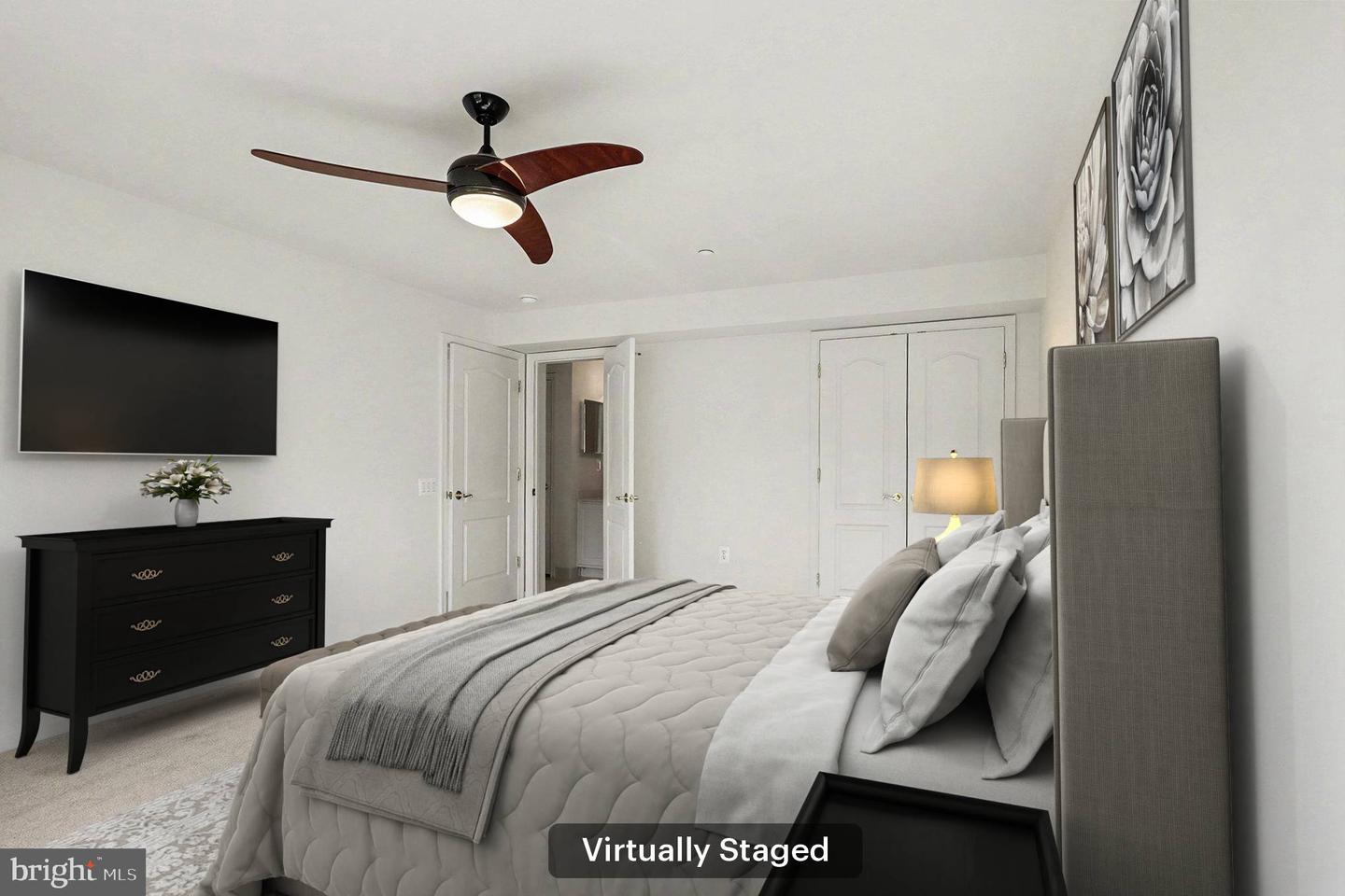 11 CARSON DR, FREDERICKSBURG, Virginia 22406, 3 Bedrooms Bedrooms, 13 Rooms Rooms,3 BathroomsBathrooms,Residential,For sale,11 CARSON DR,VAST2045138 MLS # VAST2045138