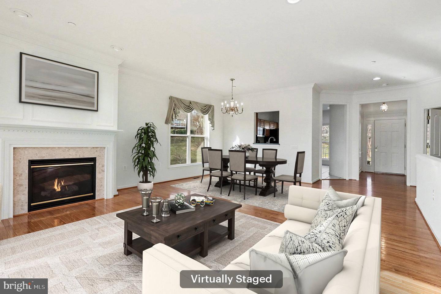 11 CARSON DR, FREDERICKSBURG, Virginia 22406, 3 Bedrooms Bedrooms, 13 Rooms Rooms,3 BathroomsBathrooms,Residential,For sale,11 CARSON DR,VAST2045138 MLS # VAST2045138