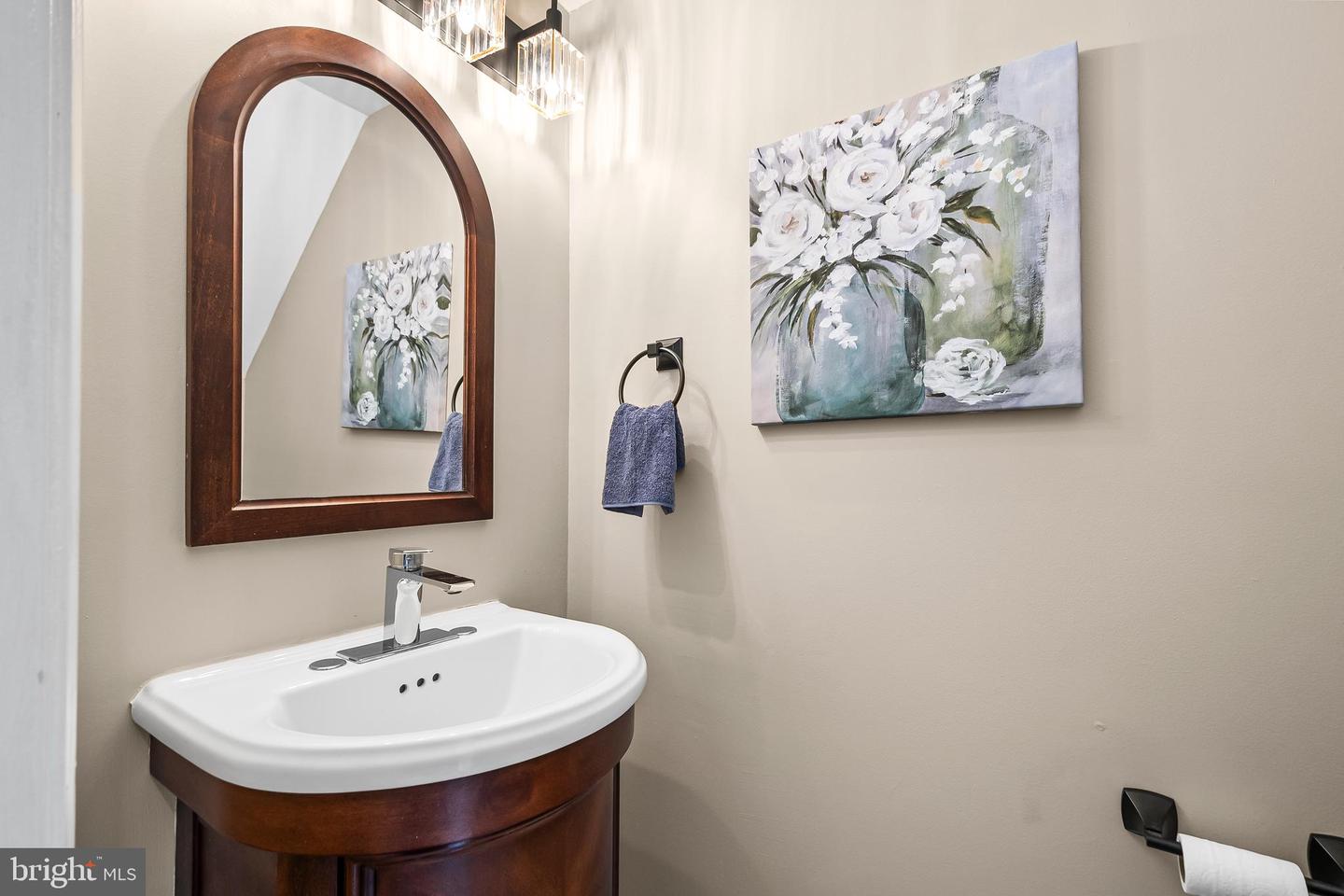 5213 CANNES CT, ALEXANDRIA, Virginia 22315, 4 Bedrooms Bedrooms, 4 Rooms Rooms,3 BathroomsBathrooms,Residential,For sale,5213 CANNES CT,VAFX2285146 MLS # VAFX2285146