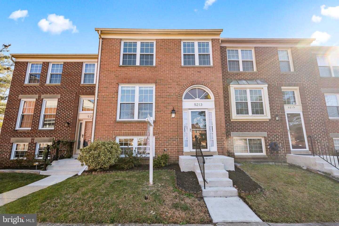 5213 CANNES CT, ALEXANDRIA, Virginia 22315, 4 Bedrooms Bedrooms, 4 Rooms Rooms,3 BathroomsBathrooms,Residential,For sale,5213 CANNES CT,VAFX2285146 MLS # VAFX2285146
