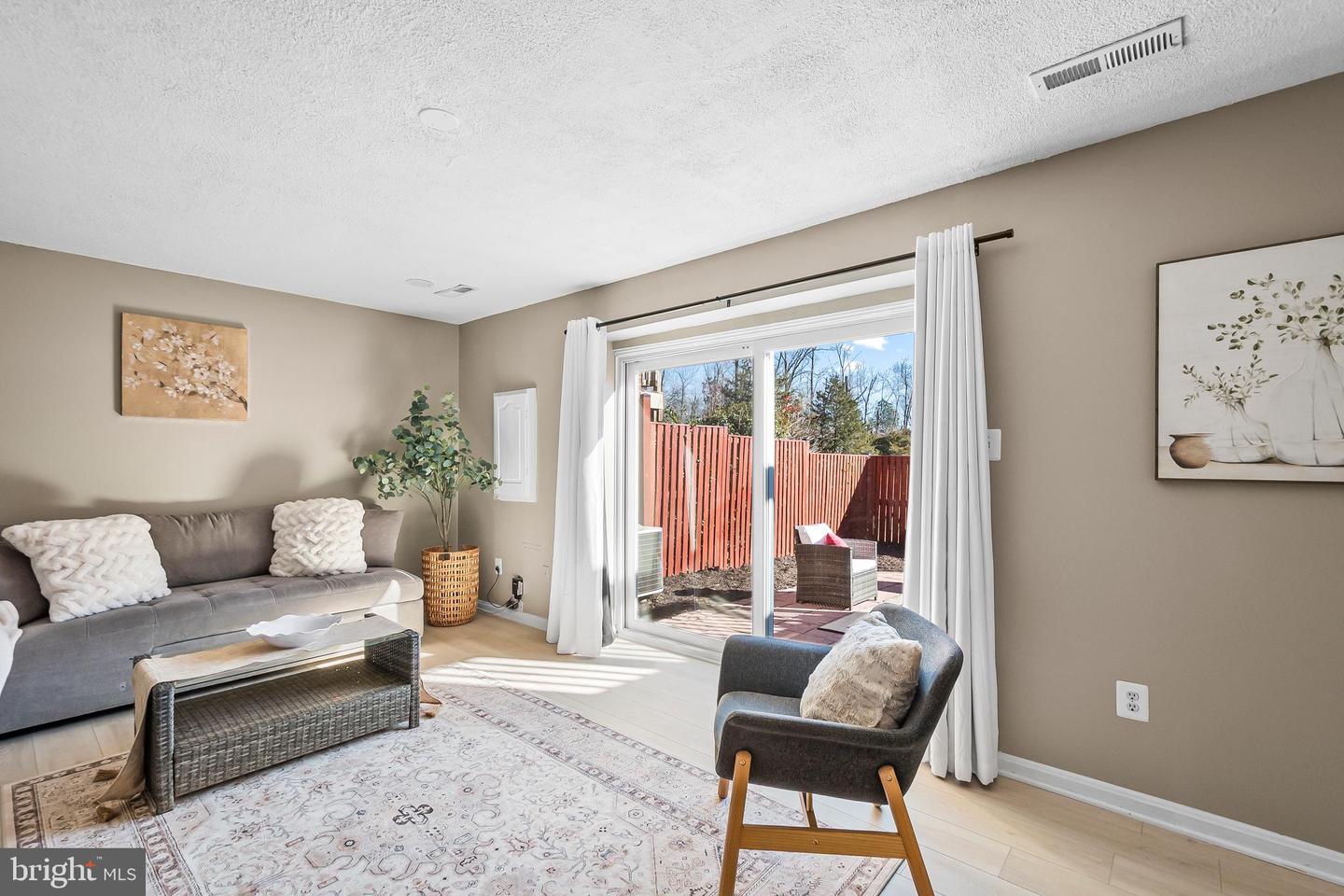 5213 CANNES CT, ALEXANDRIA, Virginia 22315, 4 Bedrooms Bedrooms, 4 Rooms Rooms,3 BathroomsBathrooms,Residential,For sale,5213 CANNES CT,VAFX2285146 MLS # VAFX2285146