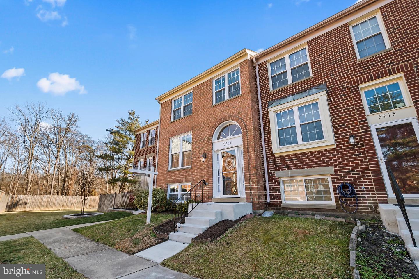 5213 CANNES CT, ALEXANDRIA, Virginia 22315, 4 Bedrooms Bedrooms, 4 Rooms Rooms,3 BathroomsBathrooms,Residential,For sale,5213 CANNES CT,VAFX2285146 MLS # VAFX2285146