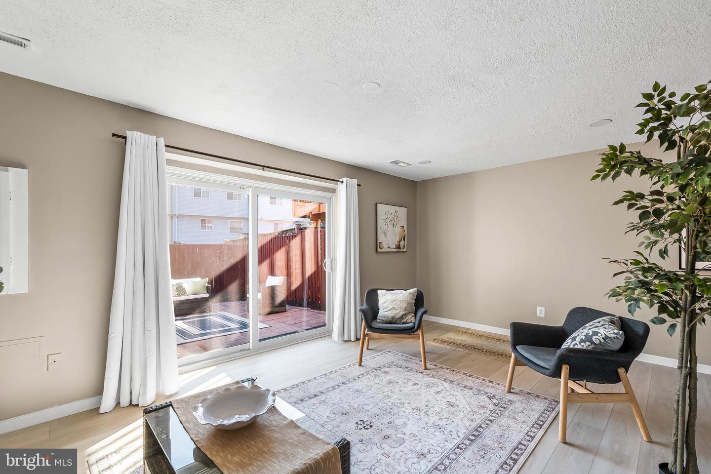 5213 CANNES CT, ALEXANDRIA, Virginia 22315, 4 Bedrooms Bedrooms, 4 Rooms Rooms,3 BathroomsBathrooms,Residential,For sale,5213 CANNES CT,VAFX2285146 MLS # VAFX2285146