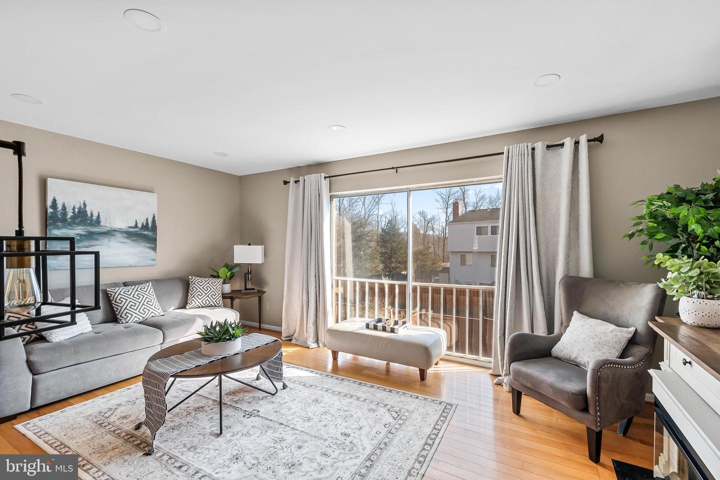 5213 CANNES CT, ALEXANDRIA, Virginia 22315, 4 Bedrooms Bedrooms, 4 Rooms Rooms,3 BathroomsBathrooms,Residential,For sale,5213 CANNES CT,VAFX2285146 MLS # VAFX2285146