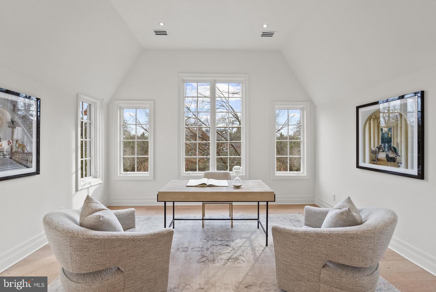 4433 CATHEDRAL AVE NW, WASHINGTON, District Of Columbia 20016, 7 Bedrooms Bedrooms, ,6 BathroomsBathrooms,Residential,For sale,4433 CATHEDRAL AVE NW,DCDC2240746 MLS # DCDC2240746